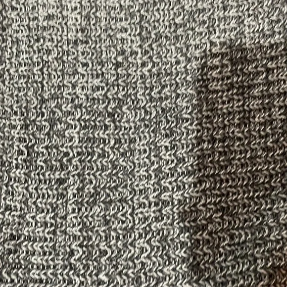 Pink Rose Gray/White Sweater in Size Small - Picture 3 of 4